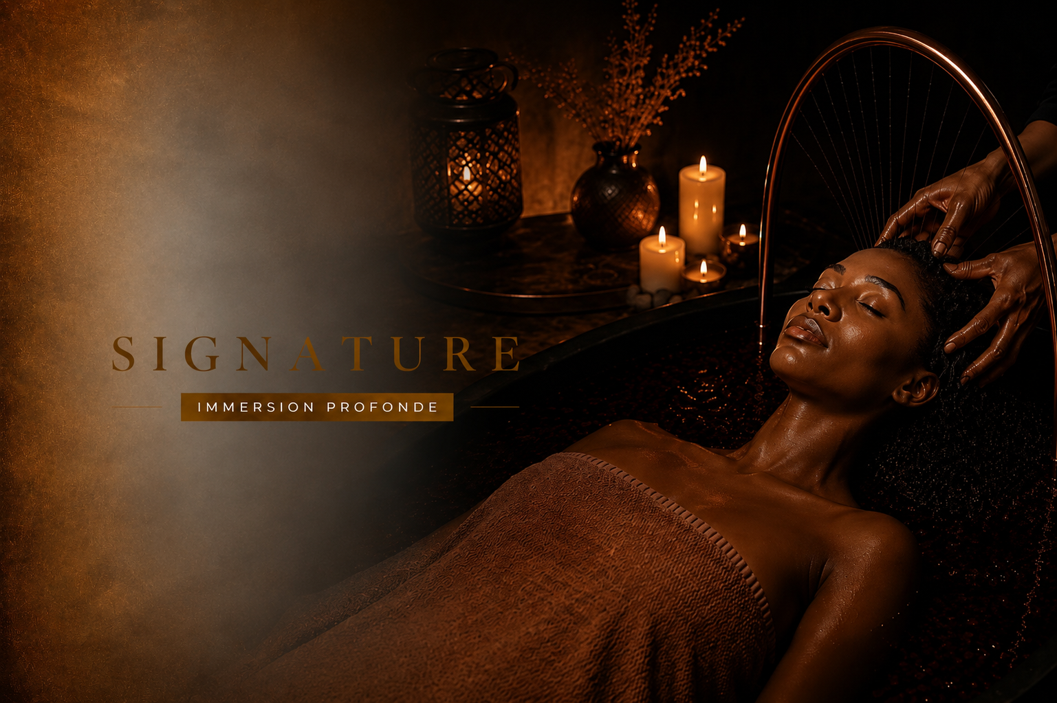 YNAO RITUEL D'IMMERSION SIGNATURE Femme recevant un soin de spa avec des bougies, ambiance relaxante et luxe.